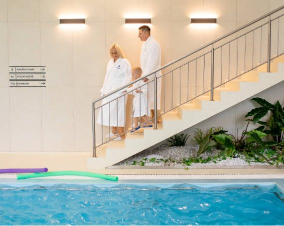 Nakvyne Su Pusryciais (11)