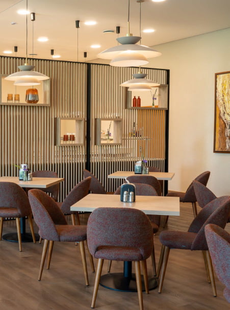 Nakvyne Su Pusryciais (12)